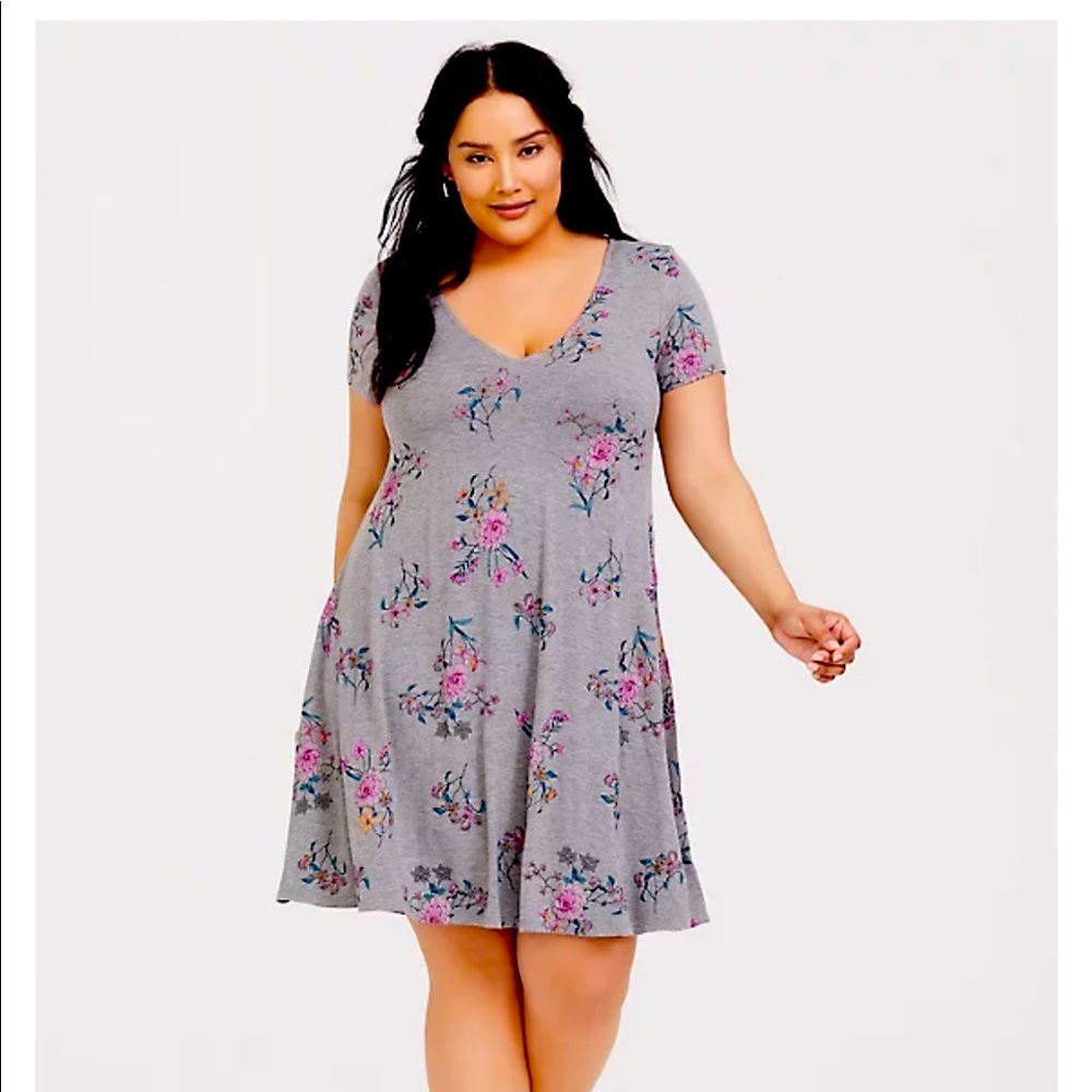 Torrid GREY FLORAL JERSEY DRESS NWOT